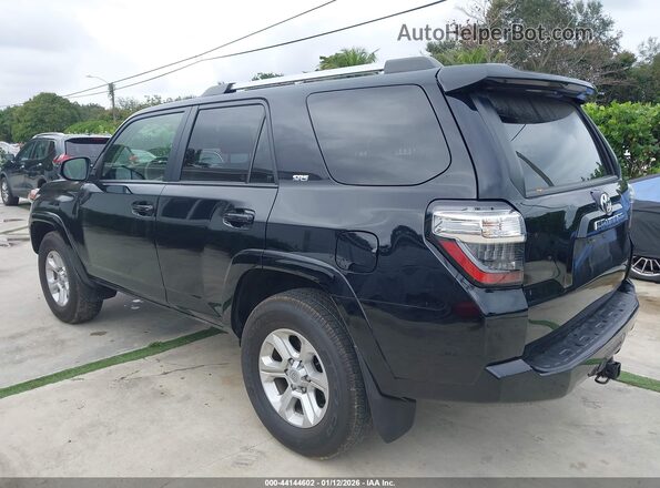 JTEEU5JRXR5310625 2024 TOYOTA 4RUNNER Black Trasero izquierdo