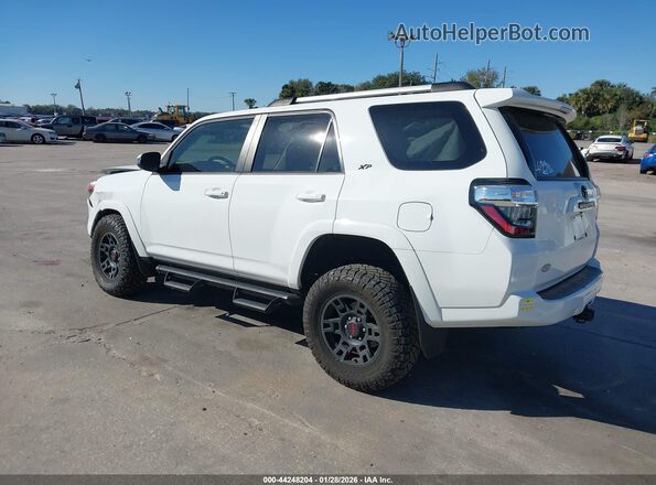 JTENU5JR3P6138977 2023 TOYOTA 4RUNNER White Tył lewy