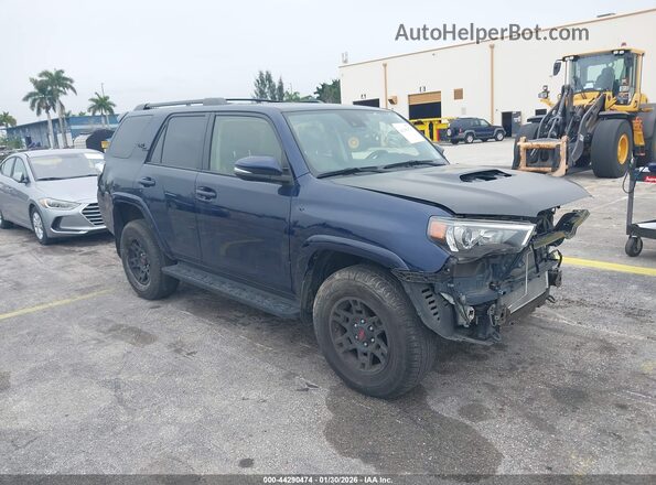 JTERU5JR8R6223074 2024 TOYOTA 4RUNNER Blue Delantero derecho