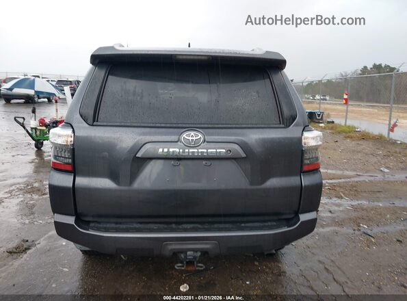 JTEZU5JR2H5156010 2017 TOYOTA 4RUNNER Серый 
