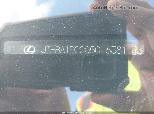 JTHBA1D22G5016381 2016 LEXUS IS 200T Red Widok komory silnika