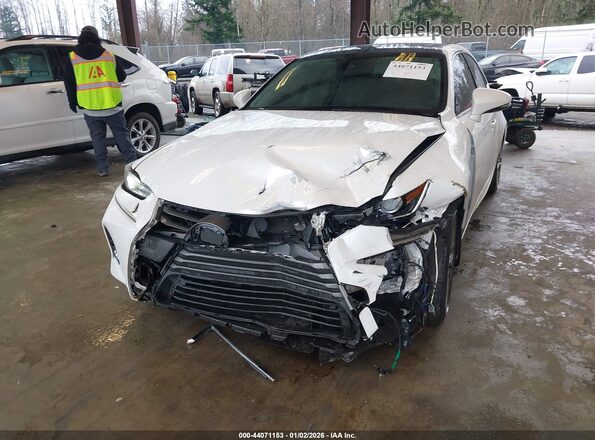 JTHBA1D22H5039399 2017 LEXUS IS 200T Белый Вид спереди