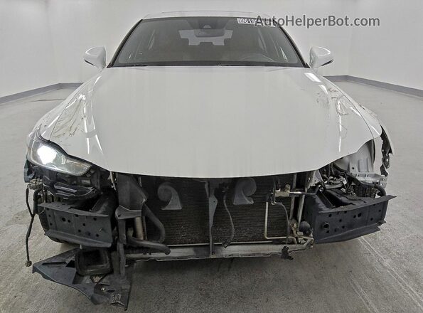 JTHBA1D22J5076166 2018 LEXUS IS Белый Вид спереди