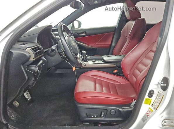 JTHBA1D22J5076166 2018 LEXUS IS Белый Вид салона спереди
