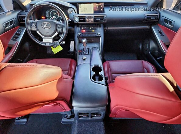 JTHBA1D29J5066573 2018 LEXUS IS Белый Вид панели приборов