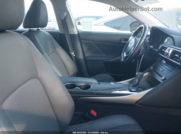 JTHBA1D29J5083244 2018 LEXUS IS 300 Серый Вид салона спереди