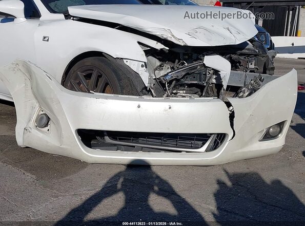 JTHBA1D29K5093337 2019 LEXUS IS 300 White 