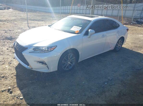 JTHBW1GG0H2145134 2017 LEXUS ES 300H Белый Передняя левая четверть