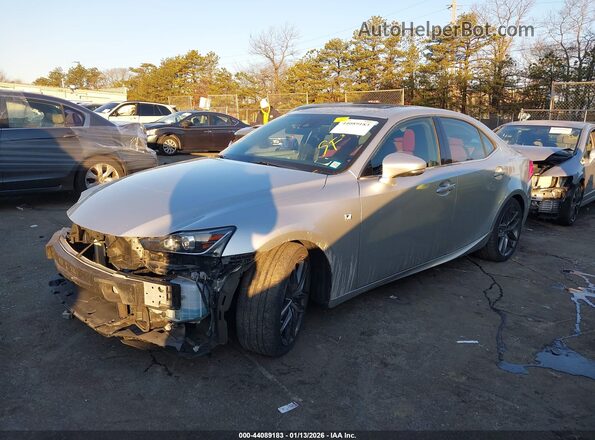 JTHC81D24K5039217 2019 LEXUS IS 300 Серебряный Передняя левая четверть