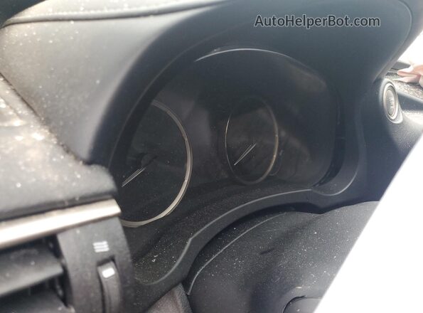JTHC81D26K5037162 2019 LEXUS IS Белый Вид щитка приборов