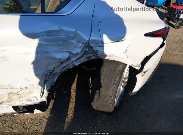 JTHCA1D27M5114130 2021 LEXUS IS 300 Белый Вид спереди