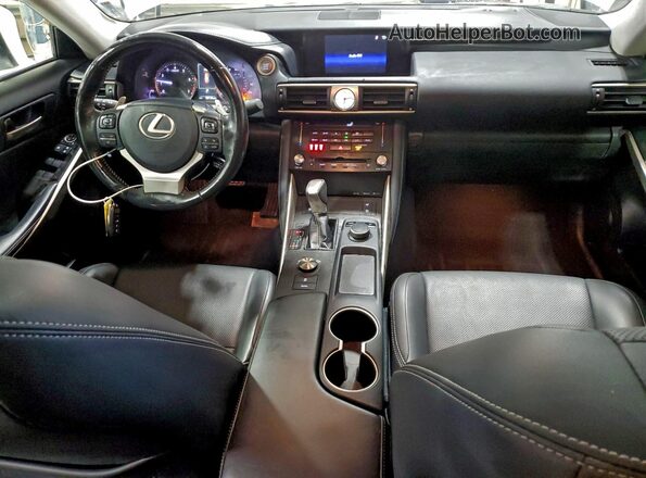 JTHCM1D29H5021770 2017 LEXUS IS Белый Вид панели приборов