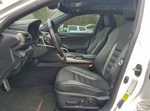 JTHGA1D25L5108231 2020 LEXUS IS Белый Вид салона спереди