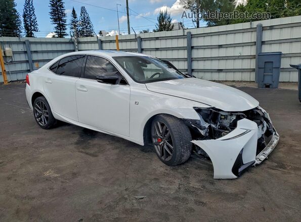 JTHGA1D28L5104111 2020 LEXUS IS Белый Передняя правая четверть