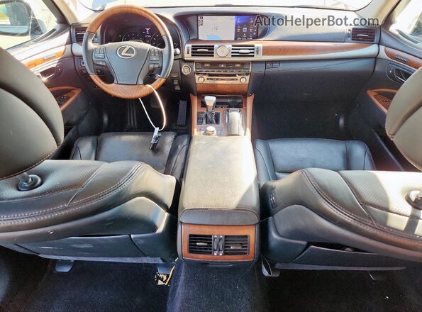 JTHGL1EF6H5057907 2017 LEXUS LS Серебряный Вид панели приборов