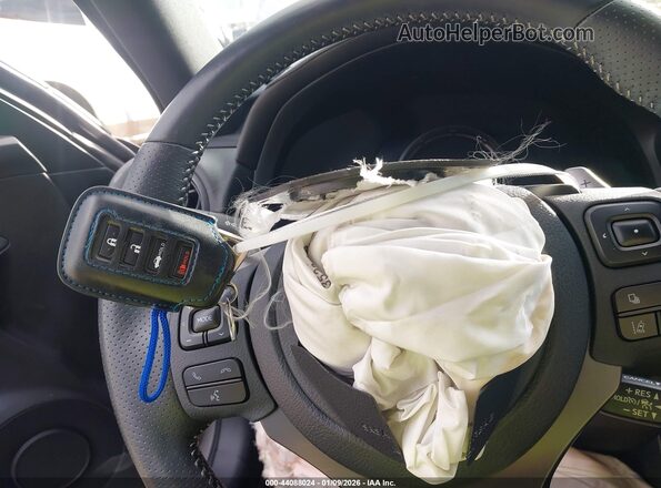 JTHGZ1B23P5066899 2023 LEXUS IS 350 Silver Widok deski rozdzielczej