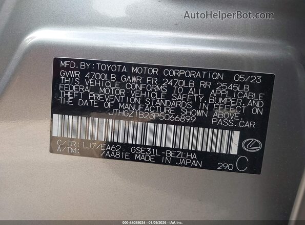 JTHGZ1B23P5066899 2023 LEXUS IS 350 Silver Widok komory silnika