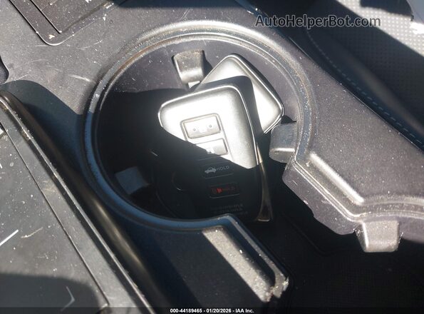 JTHGZ1B24P5061968 2023 LEXUS IS 350 Серебряный Вид панели приборов