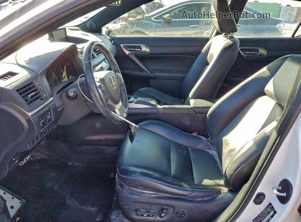 JTHKD5BH8H2301062 2017 LEXUS CT Белый Вид салона спереди