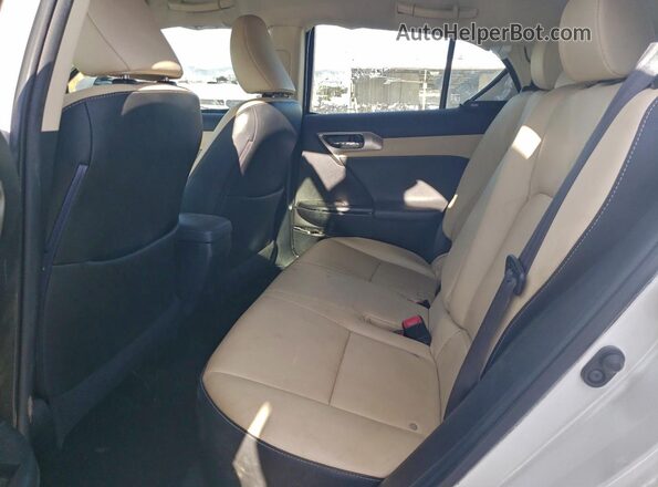 JTHKD5BH9G2252159 2016 LEXUS CT Белый Вид задних сидений