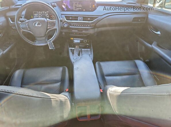 JTHL9JBH2L2025842 2020 LEXUS UX Серебряный Вид панели приборов