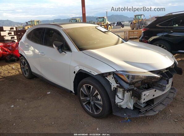 JTHP6JBH9R2189009 2024 LEXUS UX 250H Белый Передняя правая четверть