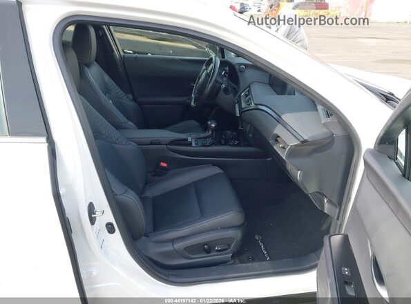 JTHP9JBH3M2052857 2021 LEXUS UX 250H White Front interior view