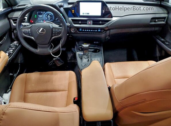 JTHP9JBH4P2070076 2023 LEXUS UX White Vista del salpicadero