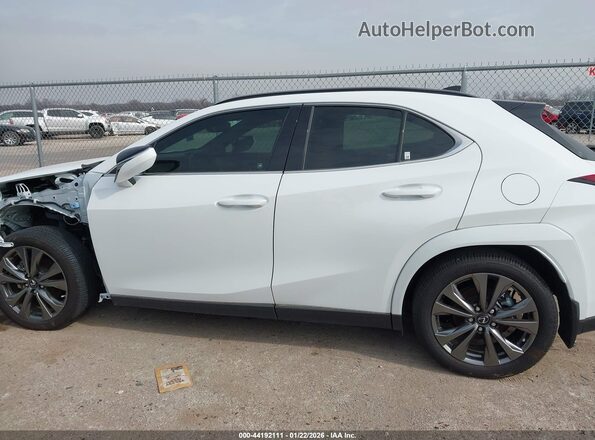 JTHR6JBH2R2191239 2024 LEXUS UX 250H Белый Панорамный вид салона 360°
