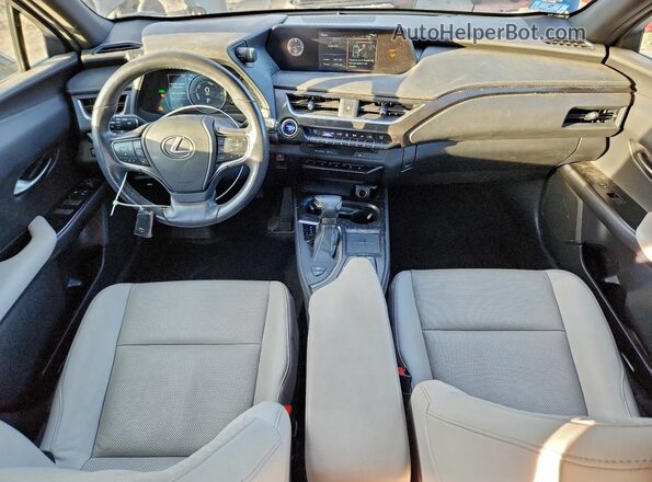 JTHU9JBH3K2013265 2019 LEXUS UX Black Widok deski rozdzielczej