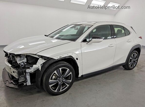 JTHX6JBH6R2187945 2024 LEXUS UX Белый Передняя левая четверть