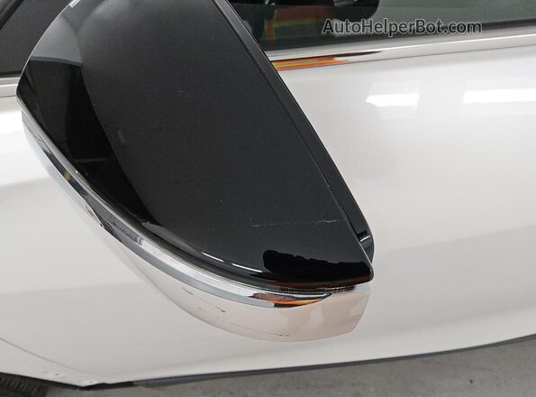 JTHX6JBH6R2187945 2024 LEXUS UX Белый 