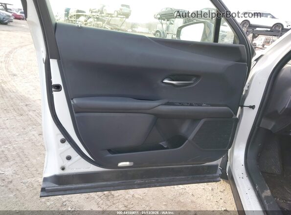JTHY3JBH5K2014551 2019 LEXUS UX 200 White 