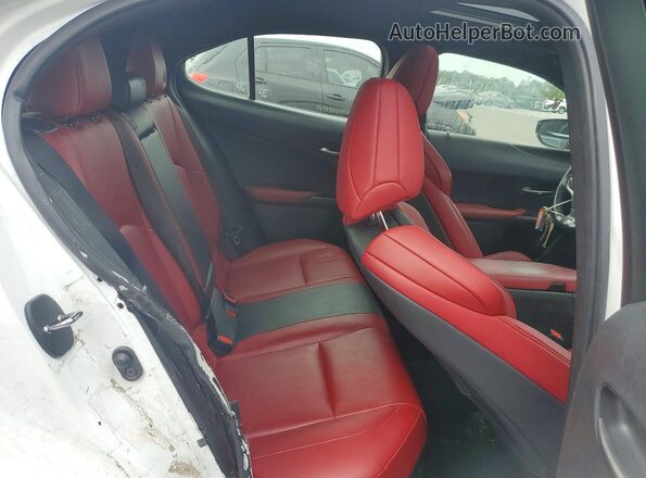 JTHY3JBH9K2002368 2019 LEXUS UX Белый Вид задней части салона