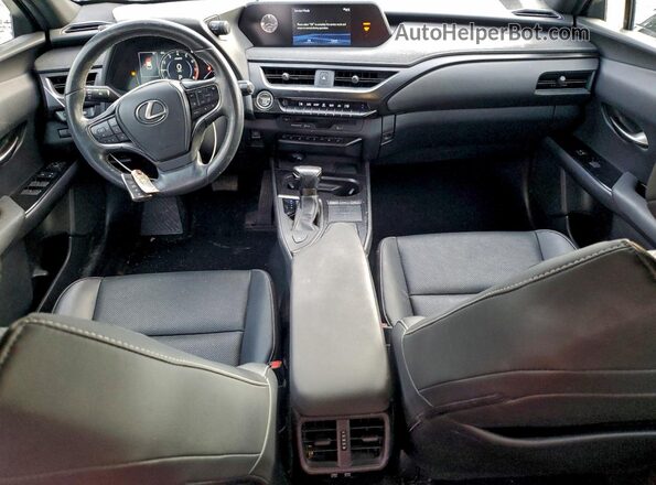 JTHY3JBHXK2000547 2019 LEXUS UX Черный Вид панели приборов