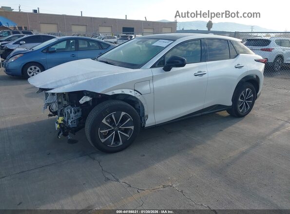 JTJAAAAB8PA016486 2023 LEXUS RZ 450E Белый Передняя левая четверть