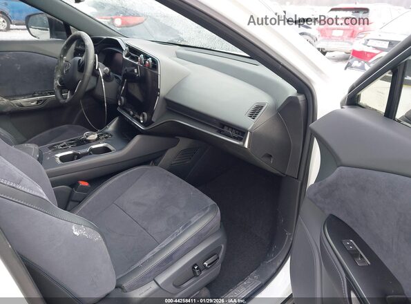 JTJAAAAB9PA011930 2023 LEXUS RZ 450E Белый Вид салона спереди