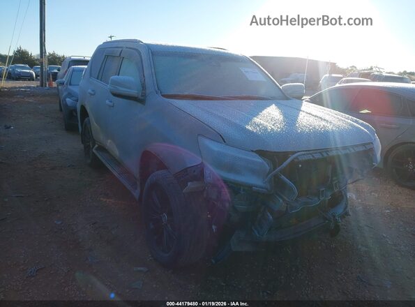 JTJAM7BX0P5348922 2023 LEXUS GX 460 Серебряный Передняя правая четверть