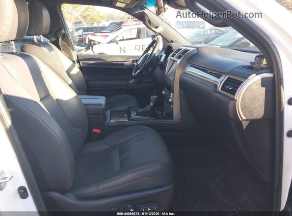 JTJAM7BX5L5243805 2020 LEXUS GX 460 Белый Вид салона спереди