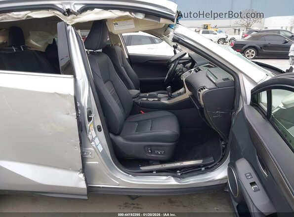 JTJBARBZ4J2174985 2018 LEXUS NX 300 Серебряный Вид салона спереди