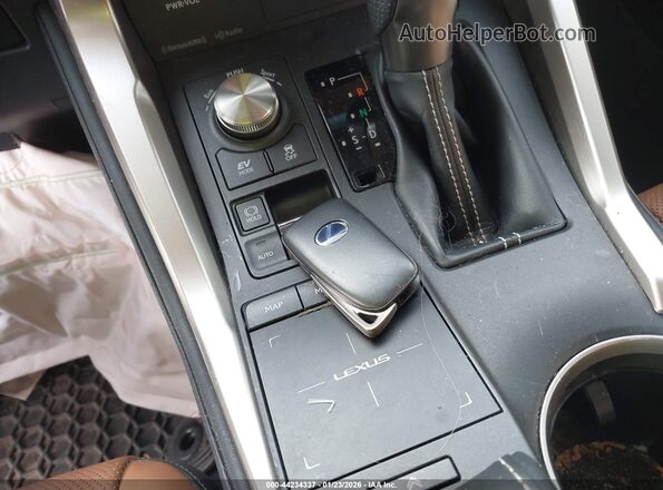 JTJBJRBZXK2100956 2019 LEXUS NX 300H Черный Вид панели приборов