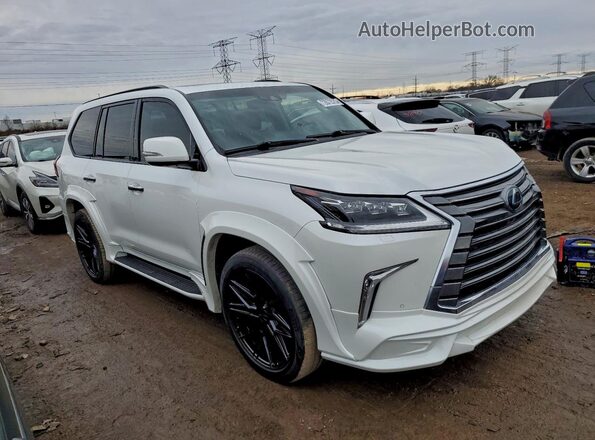 JTJHY7AX0H4239209 2017 LEXUS LX Белый Передняя правая четверть