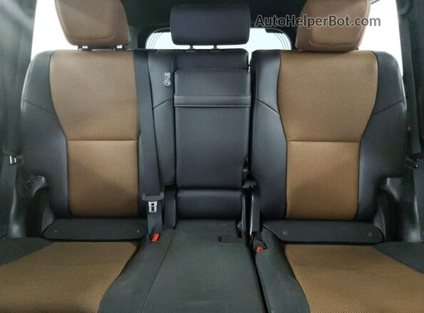 JTJTBCDX2S5039496 2025 LEXUS GX Серебряный Вид задних сидений