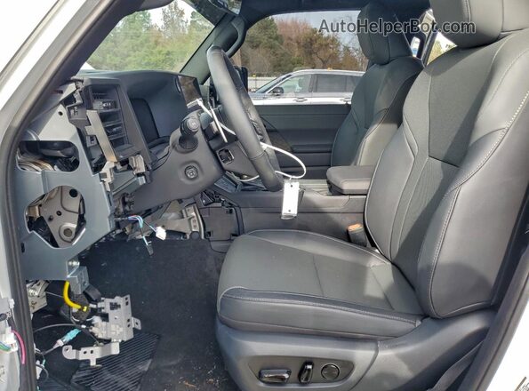 JTJTBCDX4S5049429 2025 LEXUS GX Белый Вид салона спереди