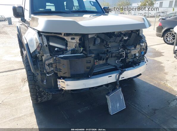 JTJTBCDX8R5006061 2024 LEXUS GX 550 Cream წინა ხედი