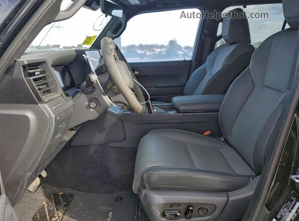 JTJVBCDX2S5040608 2025 LEXUS GX Черный Вид салона спереди