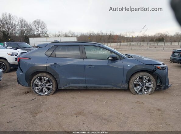 JTMABABA9RA081260 2024 SUBARU SOLTERRA Blue Widok wnętrza z tyłu