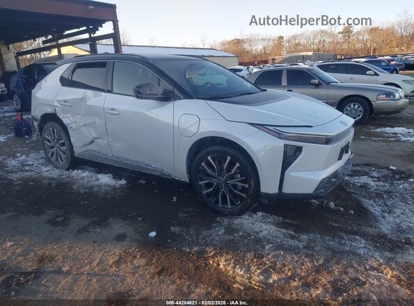 JTMBDAFBXTA002462 2026 TOYOTA LIMITED Белый Передняя правая четверть