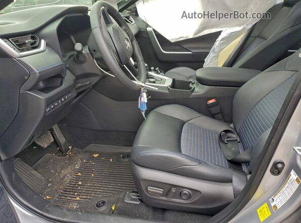 JTME6RFV1SD572637 2025 TOYOTA RAV4 Серебряный Вид салона спереди