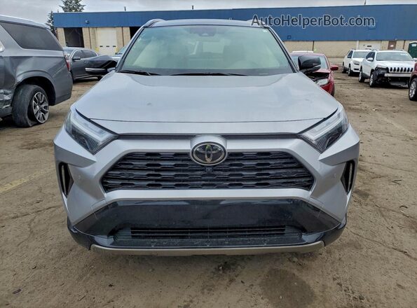 JTME6RFV1SD572637 2025 TOYOTA RAV4 Серебряный Вид спереди